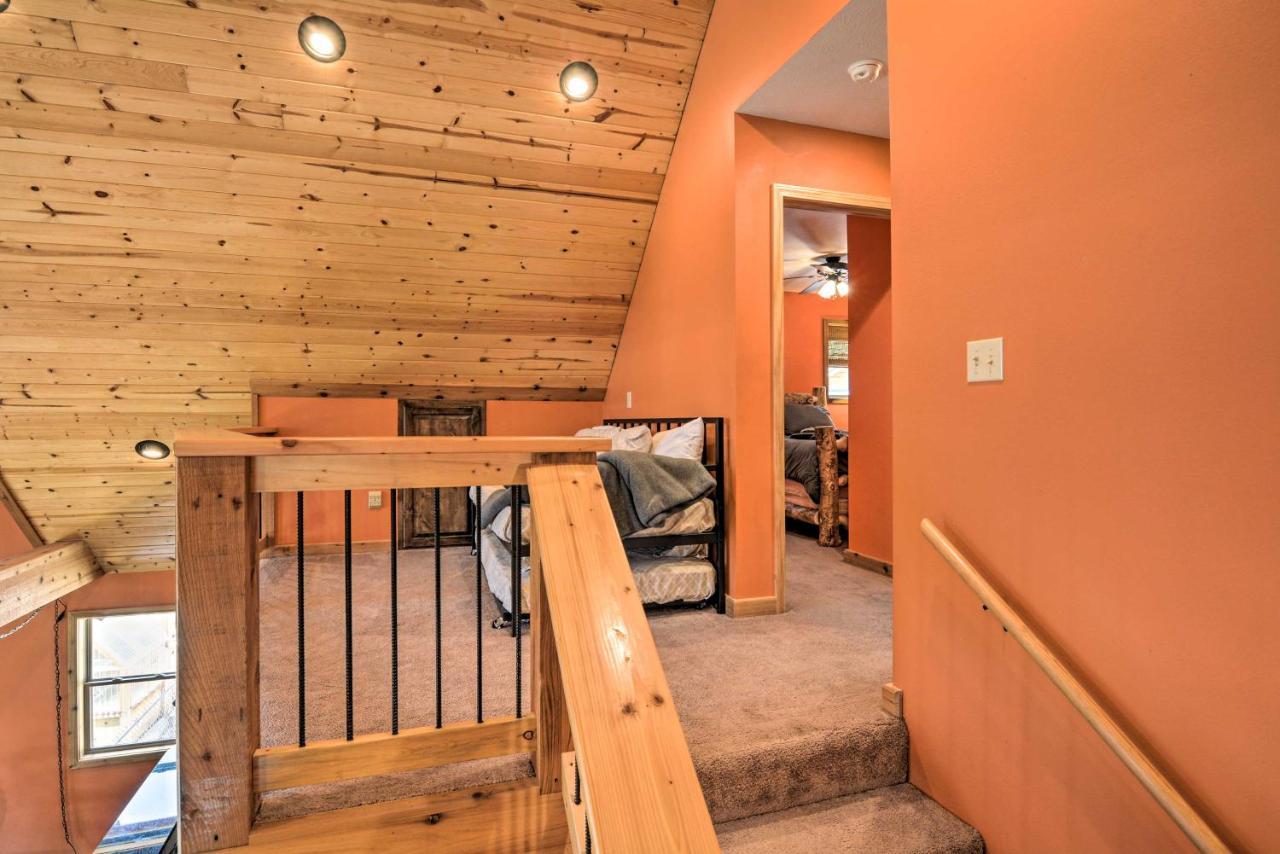 יוריקה ספרינגס Spacious Log Cabin With Fire Pit And Game Room! מראה חיצוני תמונה