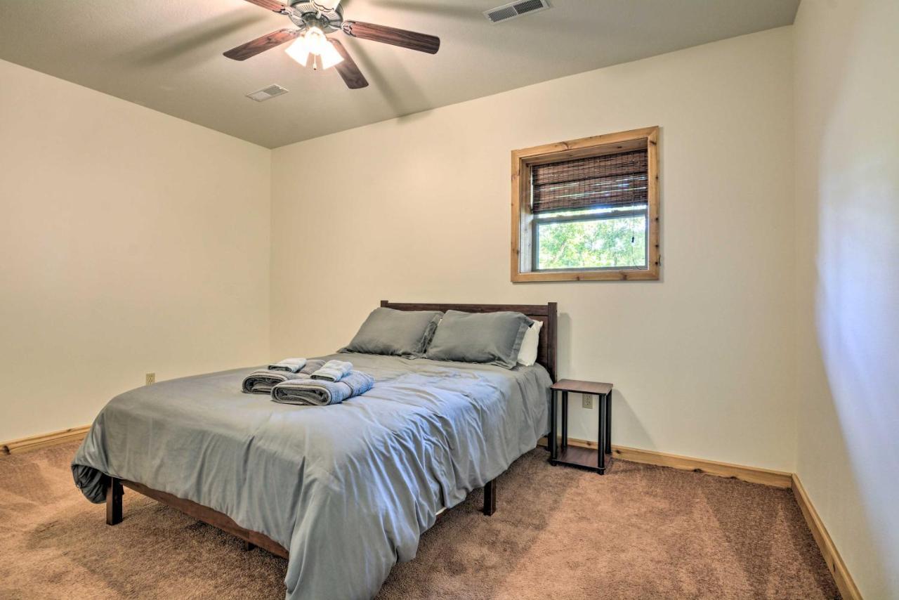 יוריקה ספרינגס Spacious Log Cabin With Fire Pit And Game Room! מראה חיצוני תמונה